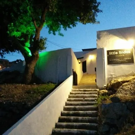 Ξενοδοχείο Little Sea View 3*