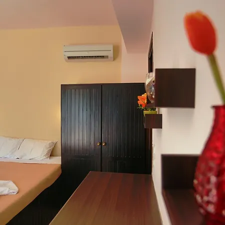 Little Sea View 호텔 린도스