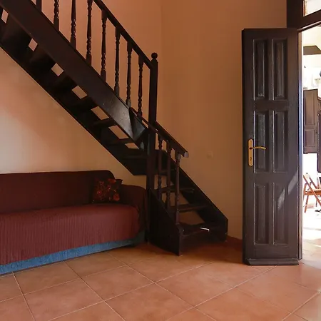 Little Sea View Apartman *