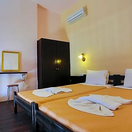 Little Sea View Hotel