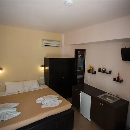 Little Sea View Hotel