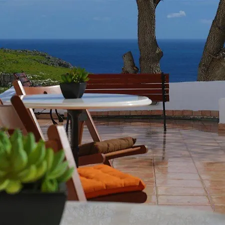 Little Sea View Apartman *