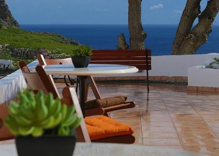 Little Sea View Hotel 3*