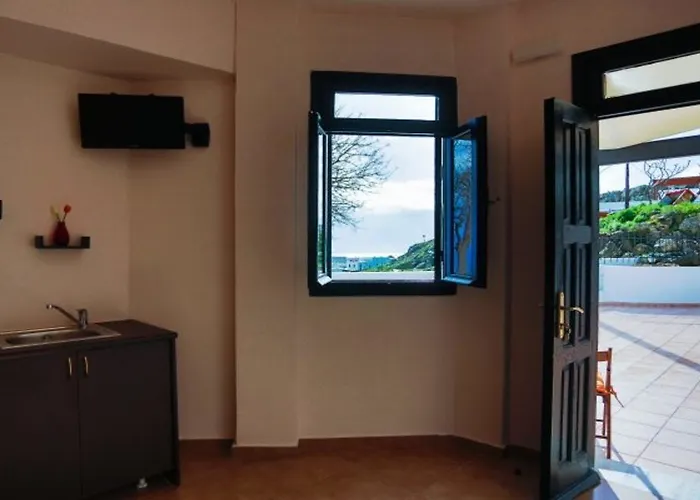 Hotel Little Sea View 3*