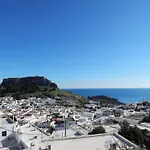 Little Sea View 3*